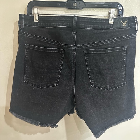 Super high-rise denim shorts - Picture 3 of 5
